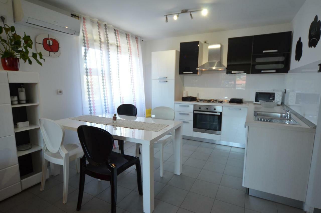 Apartman Terzic 罗维尼 外观 照片